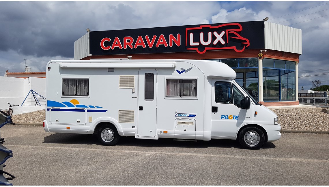 PILOTE ( VENDIDO) - PACIFIC 690 - Caravanlux