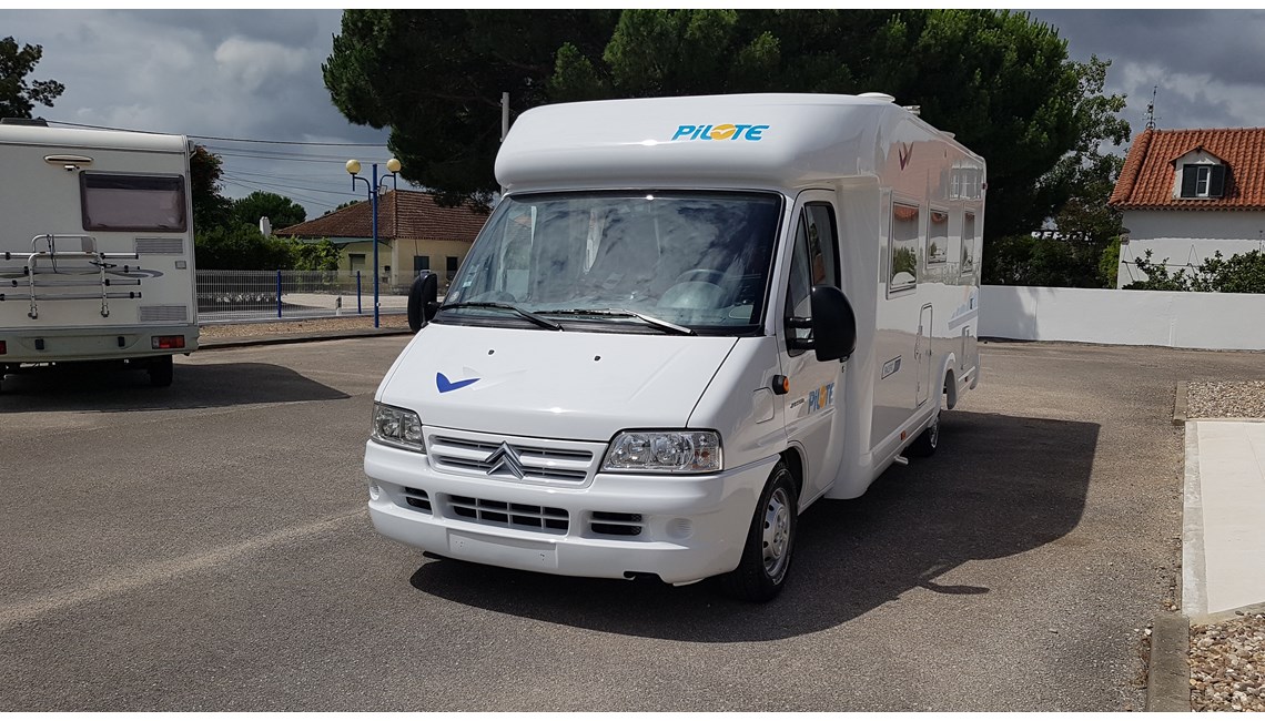 PILOTE ( VENDIDO) - PACIFIC 690 - Caravanlux