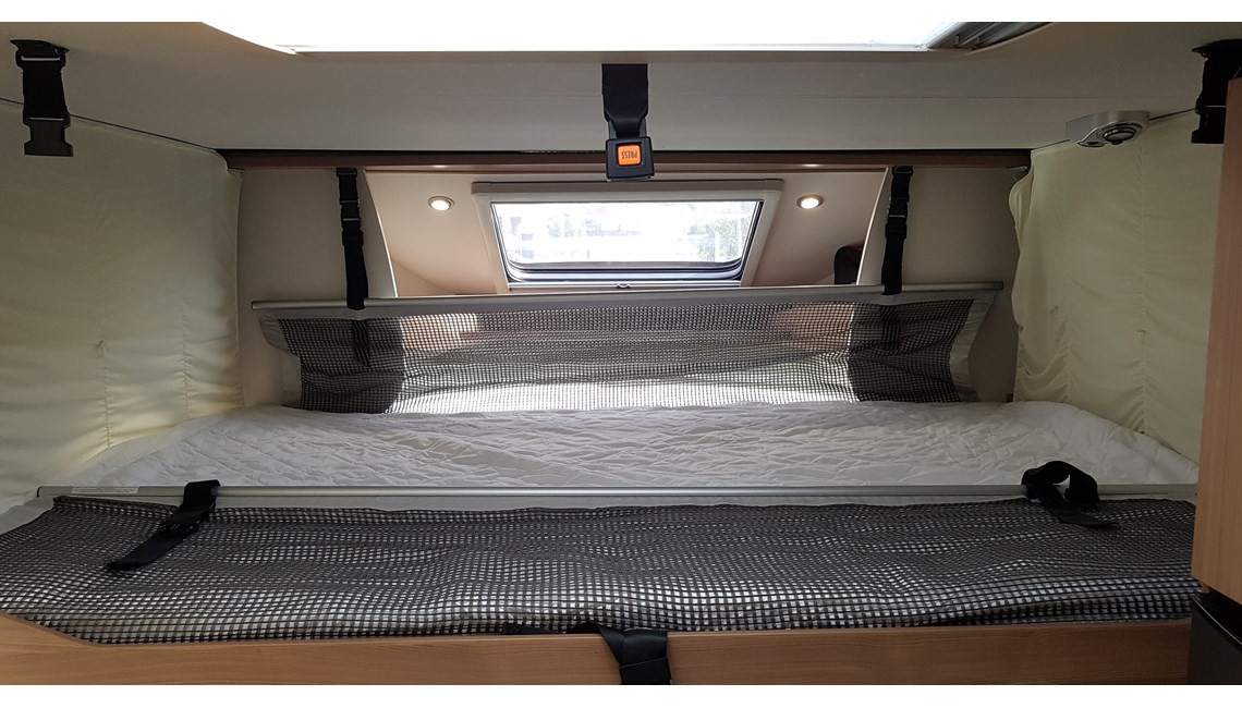 PILOTE ( RESERVADO) - ESSENTIEL P 746 - Caravanlux