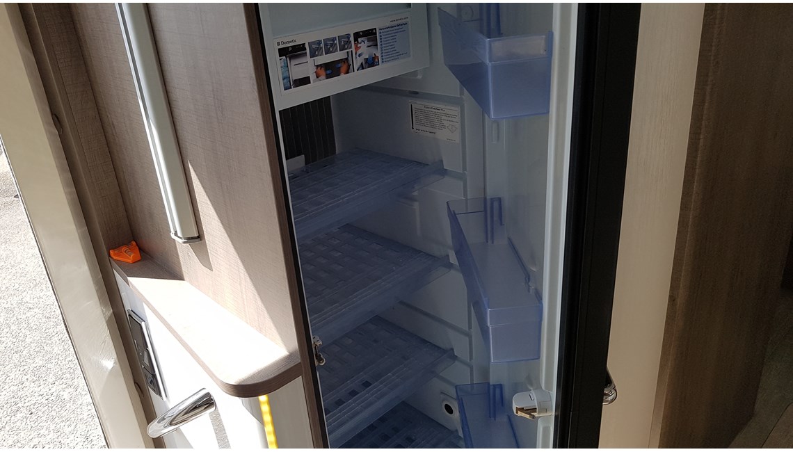 BAVARIA - T706 CLASS - Caravanlux