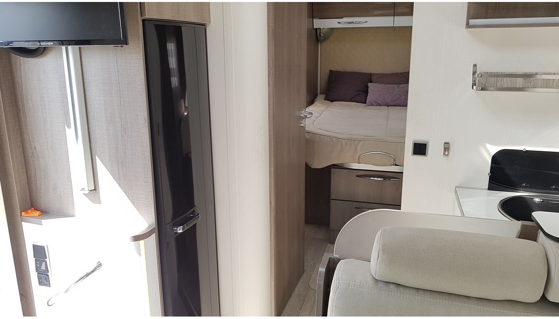 BAVARIA - T706 CLASS - Caravanlux