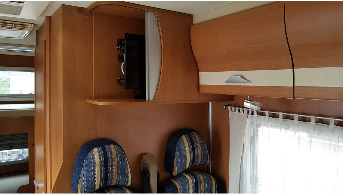 PILOTE - AVENTURA - Caravanlux