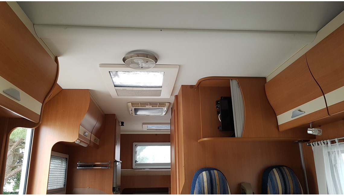 PILOTE - AVENTURA - Caravanlux