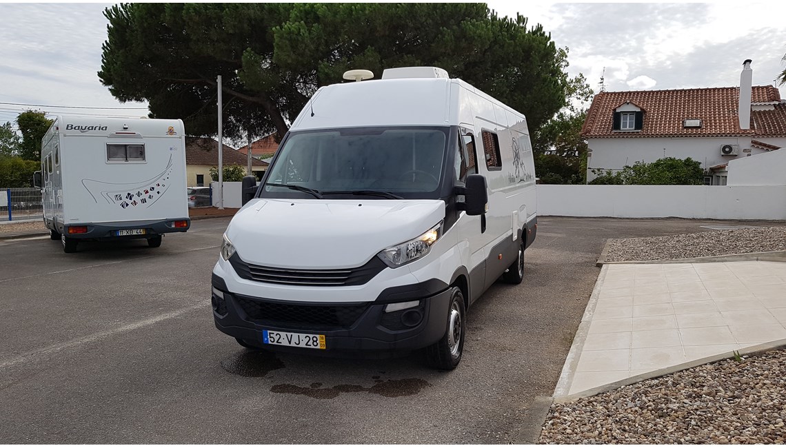 IVECO - DAILY CAIXA AUTOMATICA - Caravanlux