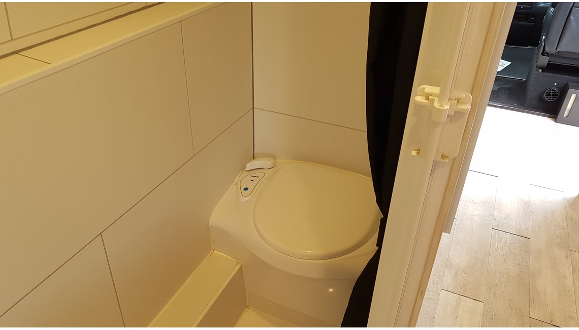 IVECO - DAILY CAIXA AUTOMATICA - Caravanlux