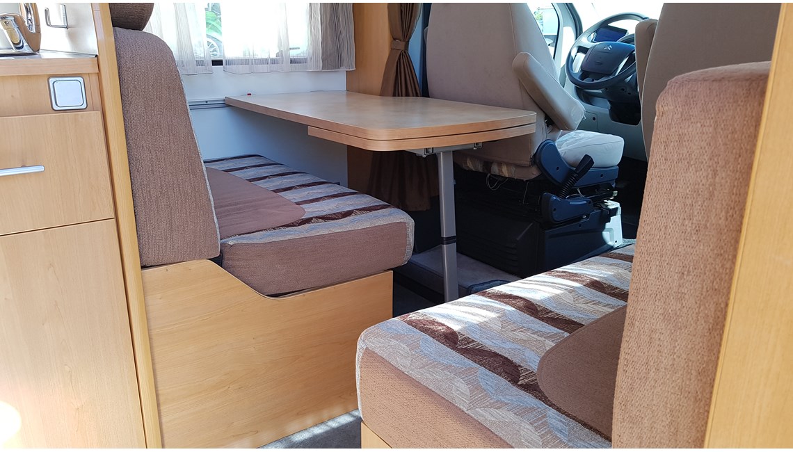 BAVARIA - T67 - Caravanlux