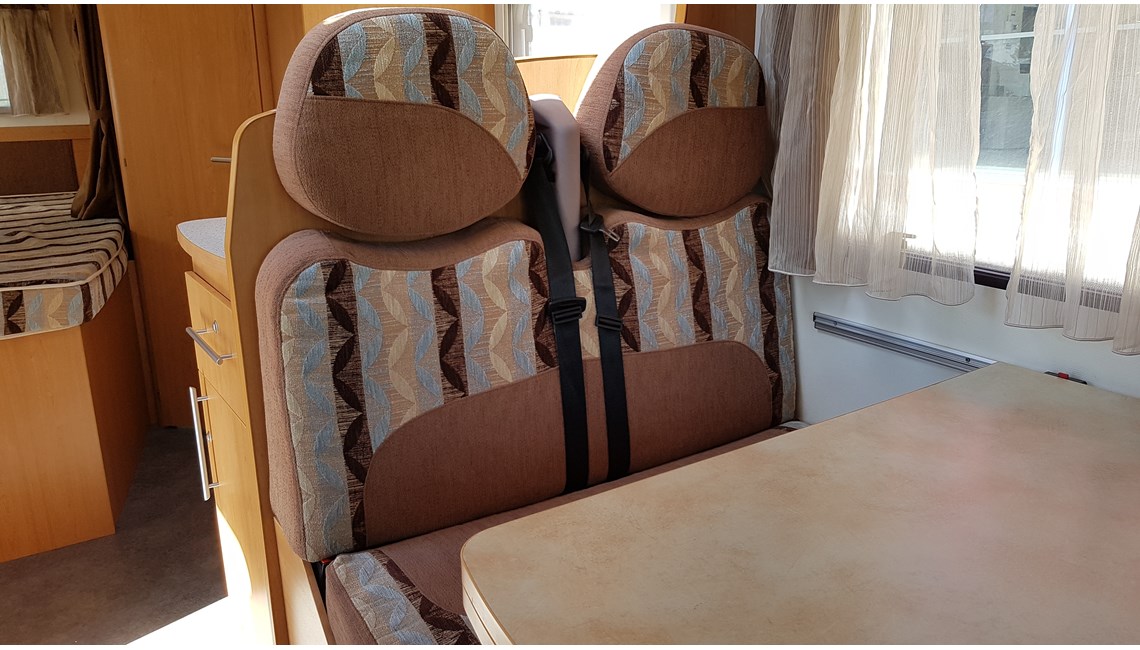 BAVARIA - T67 - Caravanlux