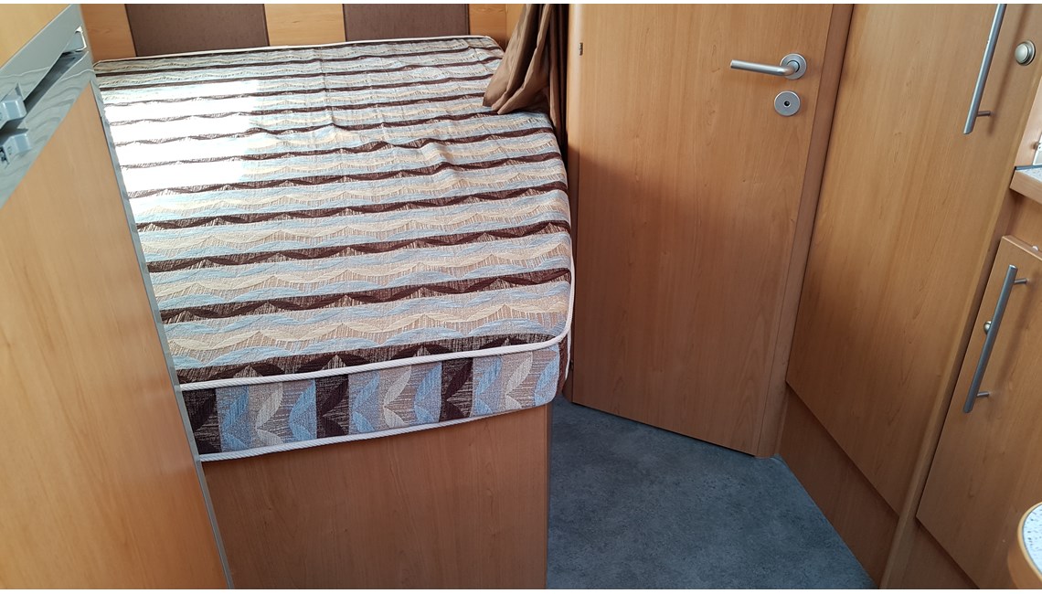BAVARIA - T67 - Caravanlux