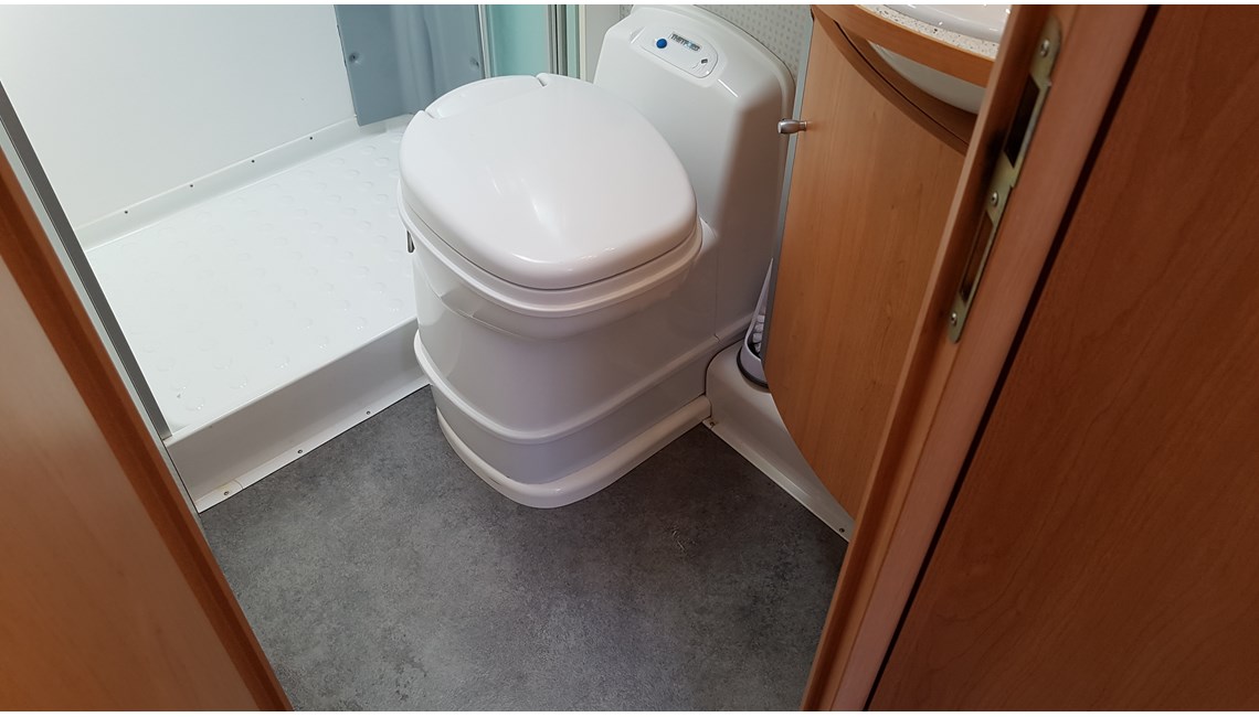 BAVARIA - T67 - Caravanlux