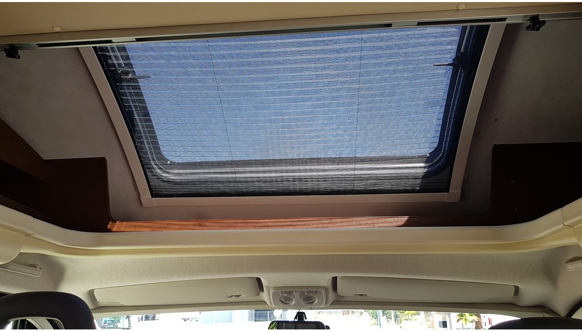 ROLLER TEAM -  T-LINE XLS - Caravanlux