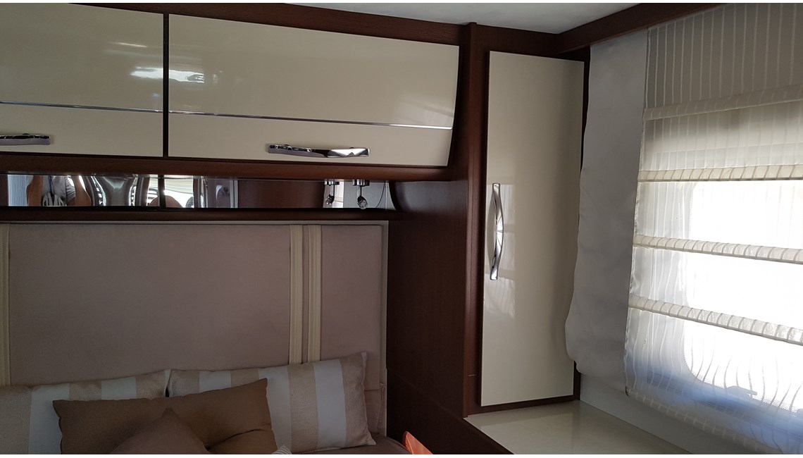 ROLLER TEAM -  T-LINE XLS - Caravanlux