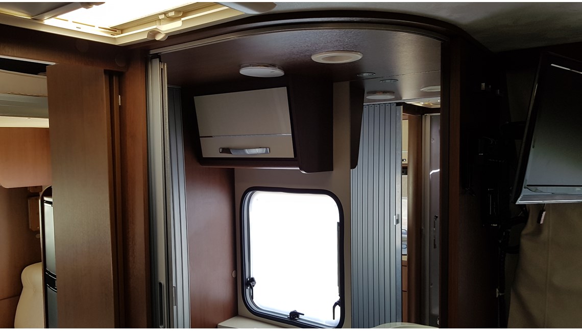 ROLLER TEAM -  T-LINE XLS - Caravanlux
