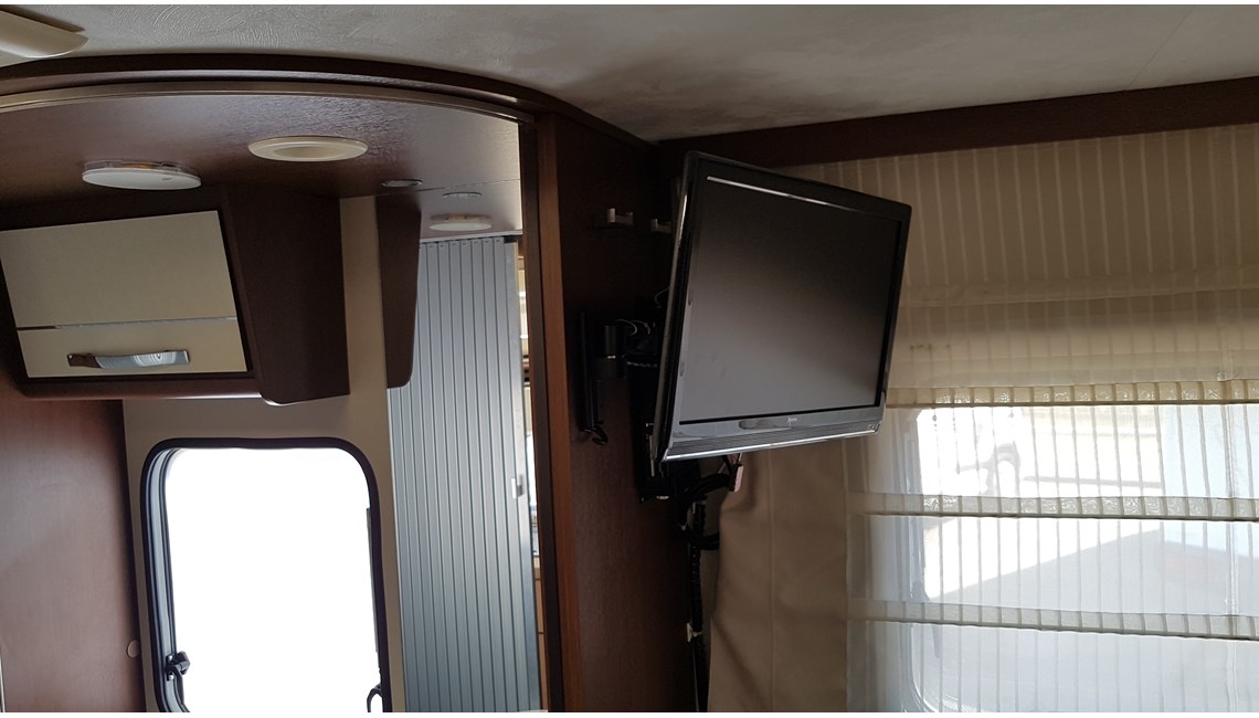 ROLLER TEAM -  T-LINE XLS - Caravanlux