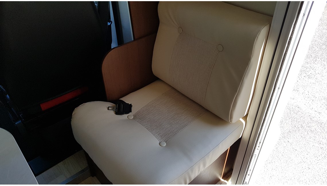ROLLER TEAM -  T-LINE XLS - Caravanlux