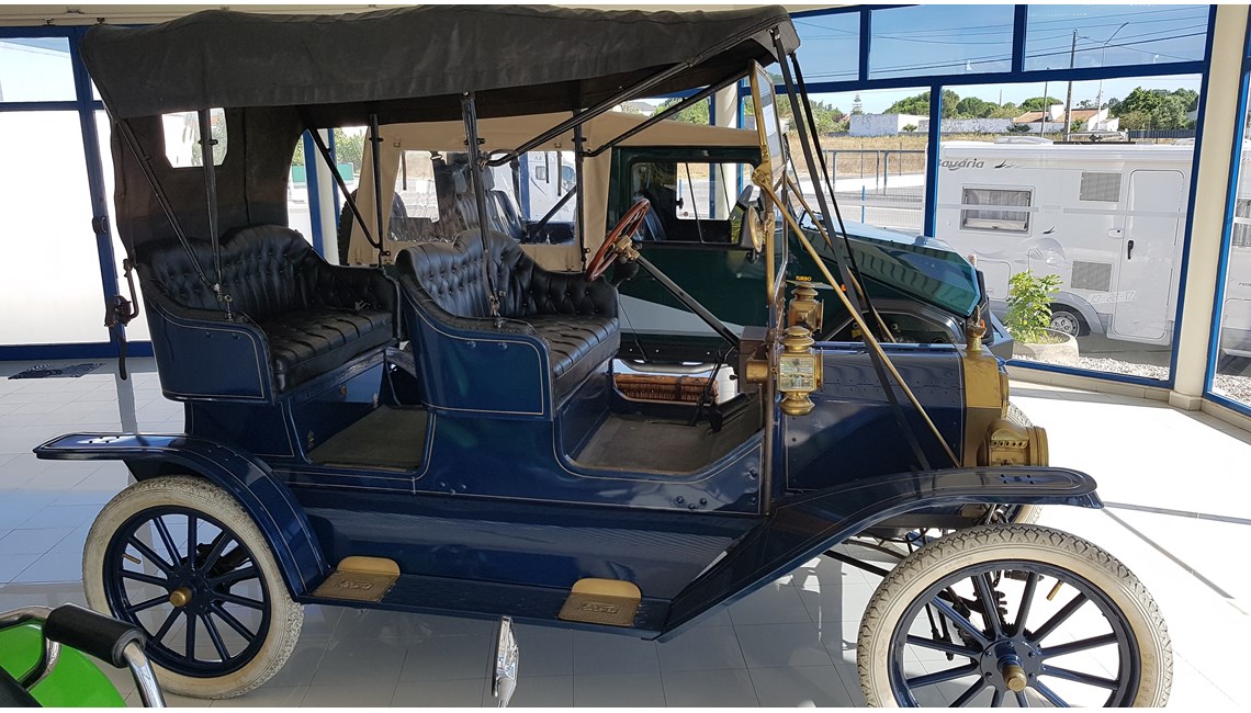 FORD - T - Caravanlux