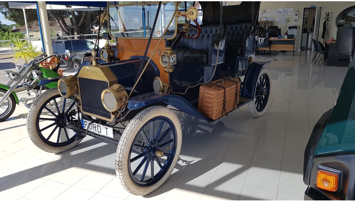 FORD - T - Caravanlux