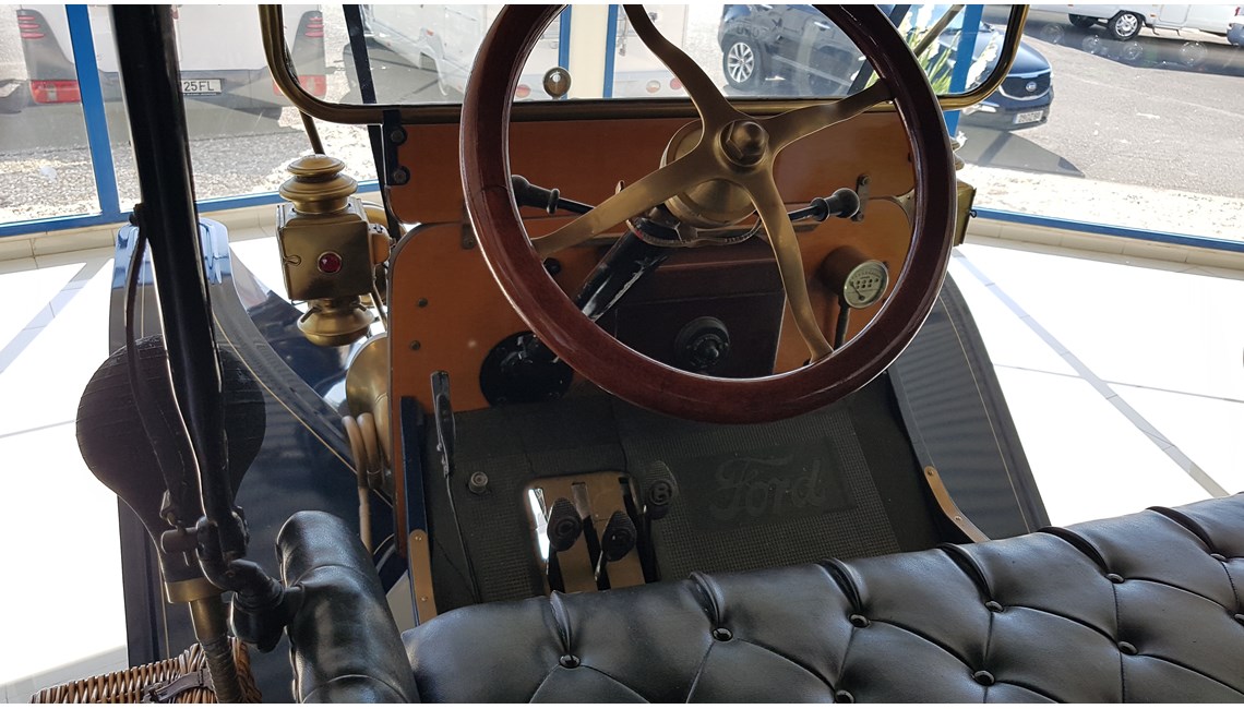 FORD - T - Caravanlux