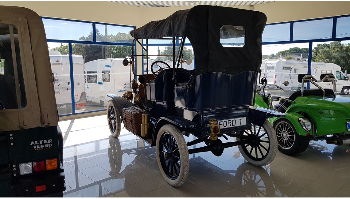 FORD - T - Caravanlux