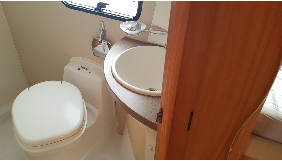 CHAUSSON - Flash 08 - Caravanlux