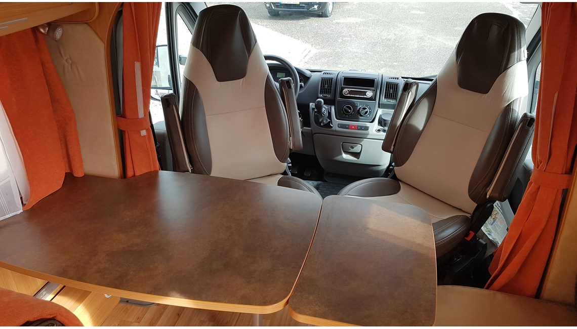 CHAUSSON - Flash 08 - Caravanlux