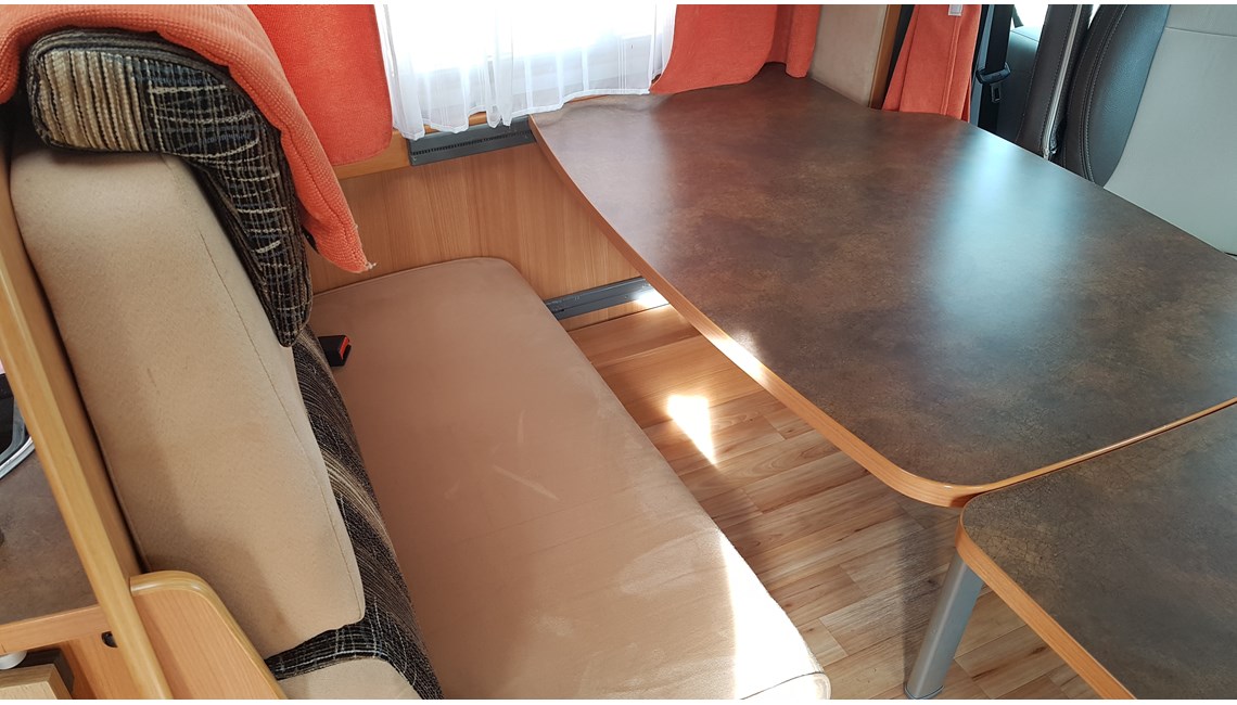 CHAUSSON - Flash 08 - Caravanlux