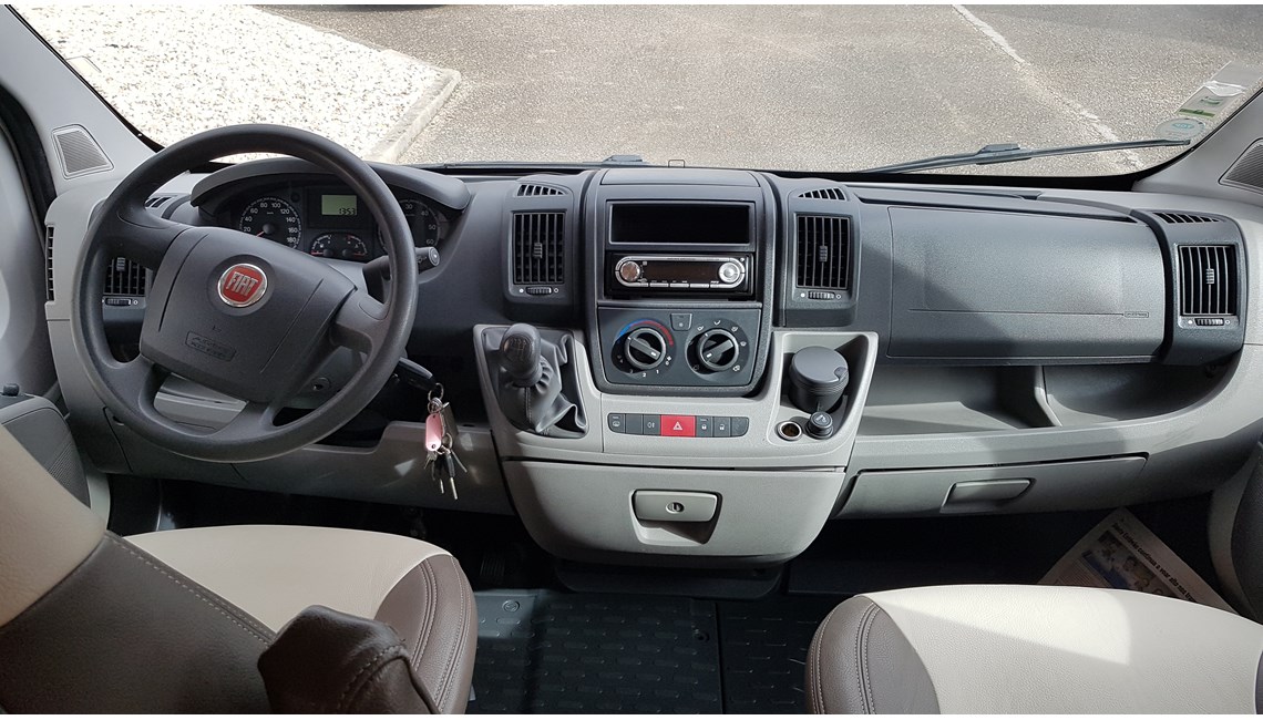 CHAUSSON - Flash 08 - Caravanlux