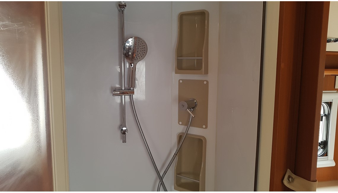 MC LOUIS - MC4 - Caravanlux