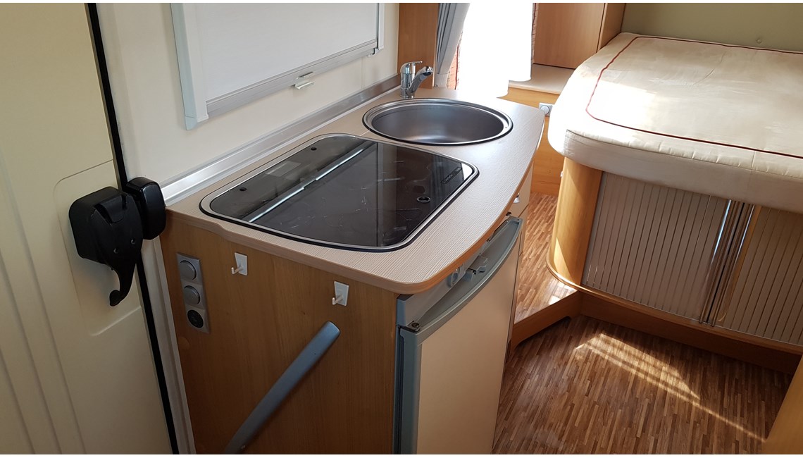 BURSTNER - NEXXO T687 - Caravanlux