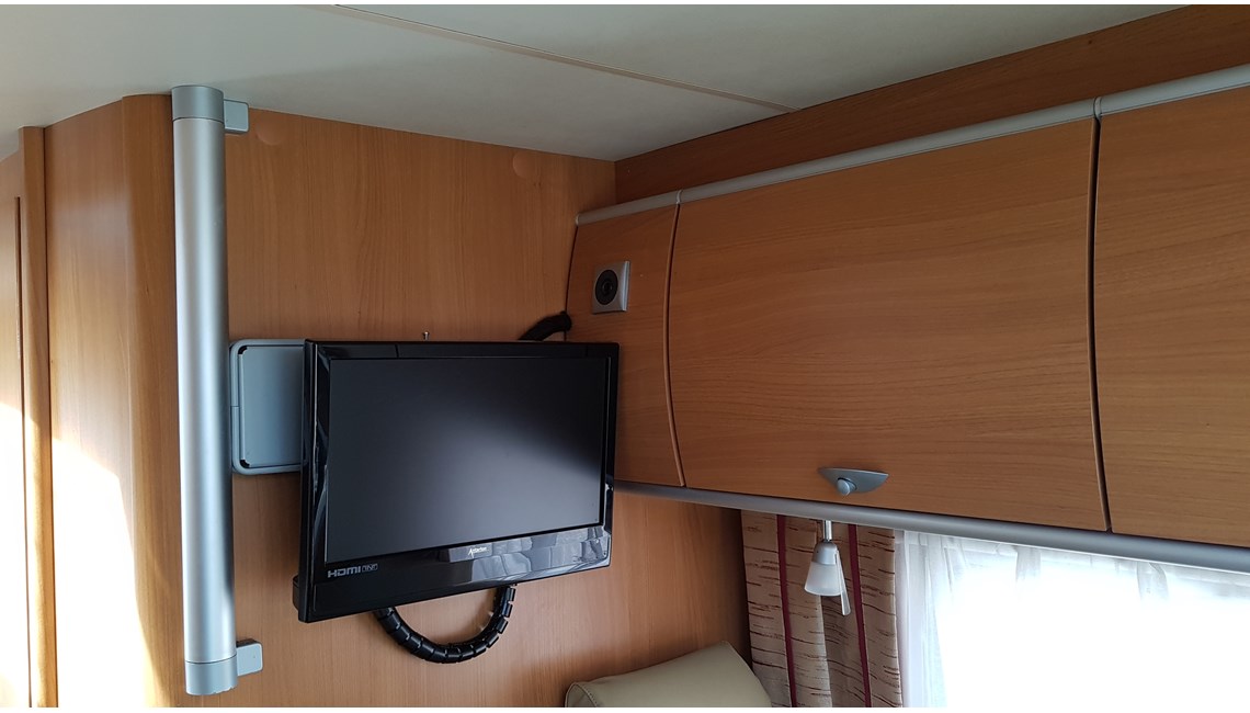 BURSTNER - NEXXO T687 - Caravanlux