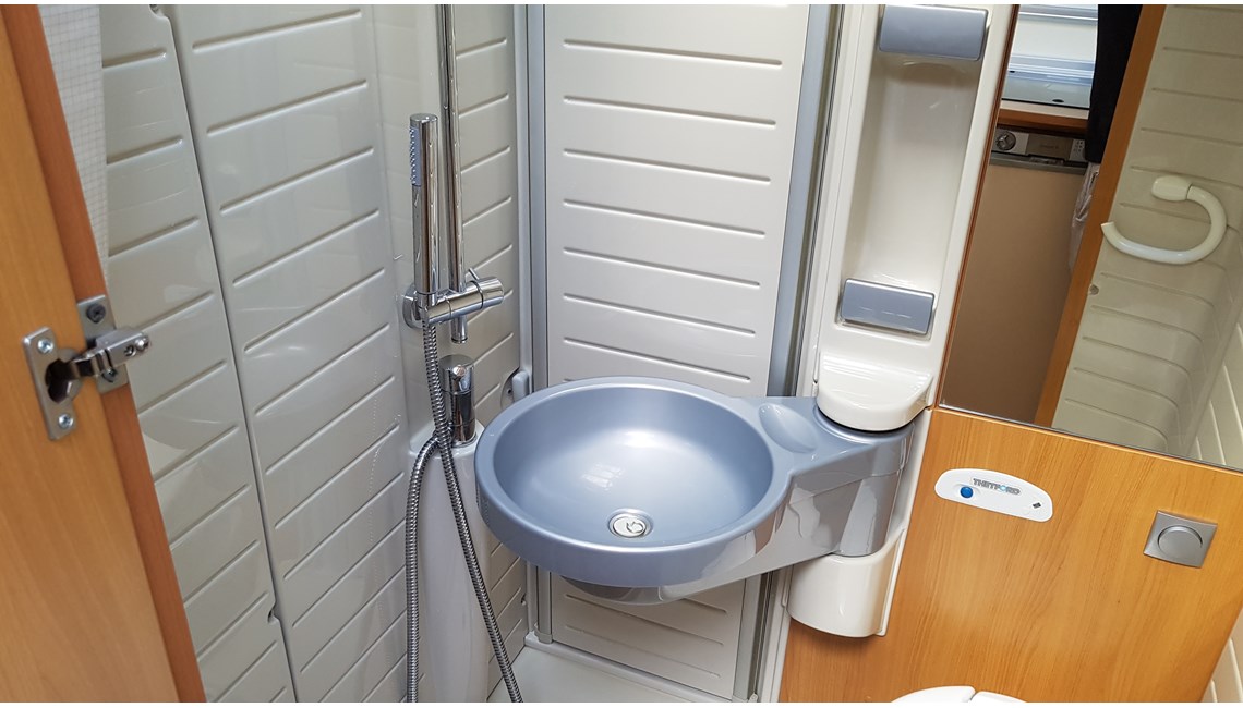 BURSTNER - NEXXO T687 - Caravanlux