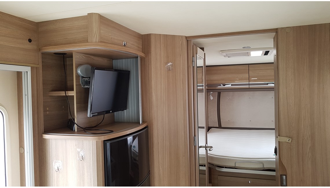 RAPIDO Serie 8F - 891F - Caravanlux