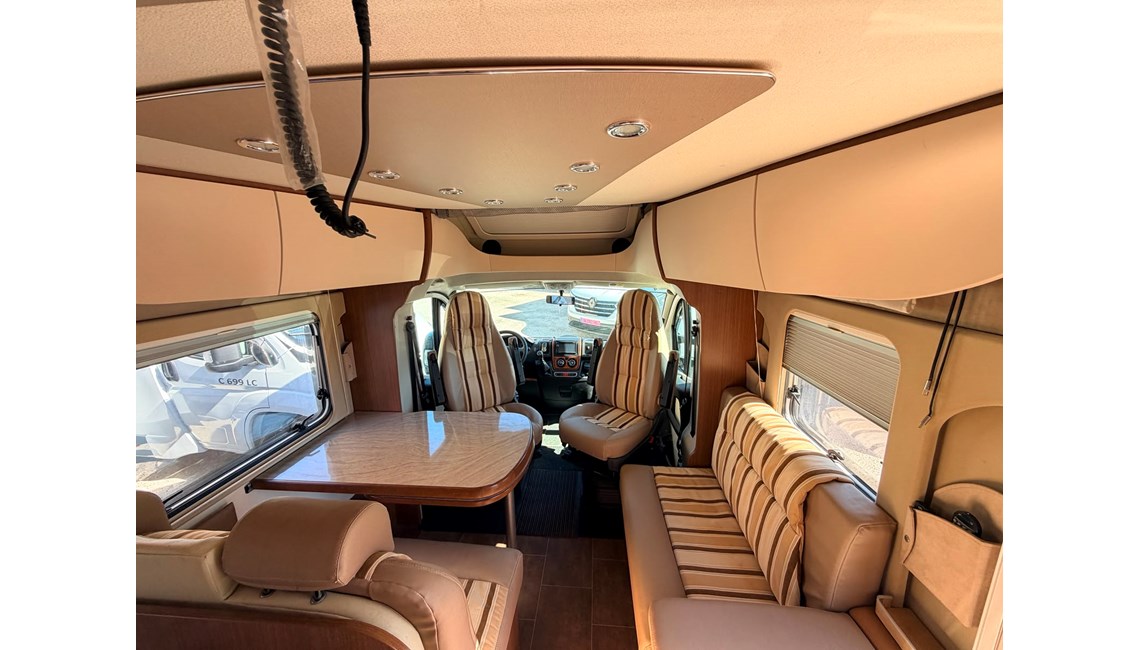 BURSTNER - Ixeo Plus IT 724 - Caravanlux