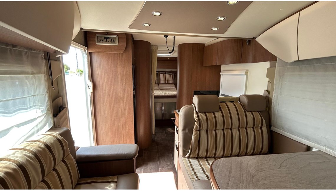 BURSTNER - Ixeo Plus IT 724 - Caravanlux