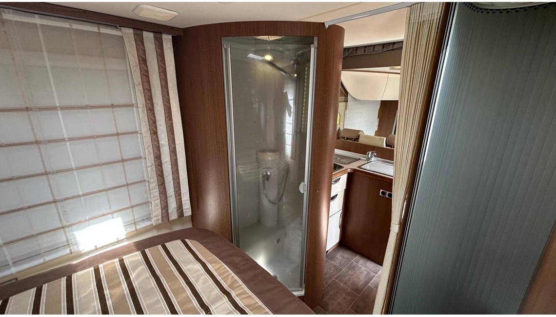 BURSTNER - Ixeo Plus IT 724 - Caravanlux