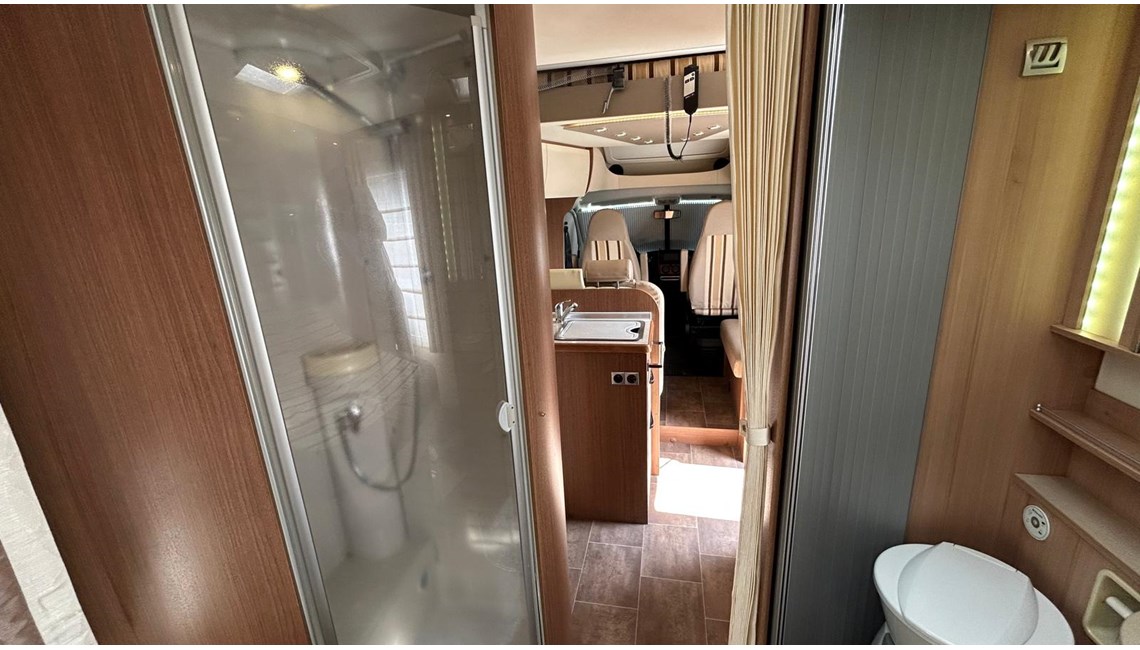 BURSTNER - Ixeo Plus IT 724 - Caravanlux