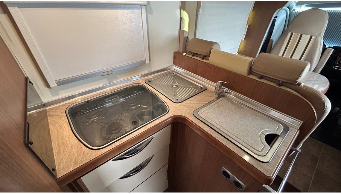 BURSTNER - Ixeo Plus IT 724 - Caravanlux