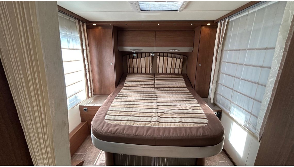 BURSTNER - Ixeo Plus IT 724 - Caravanlux