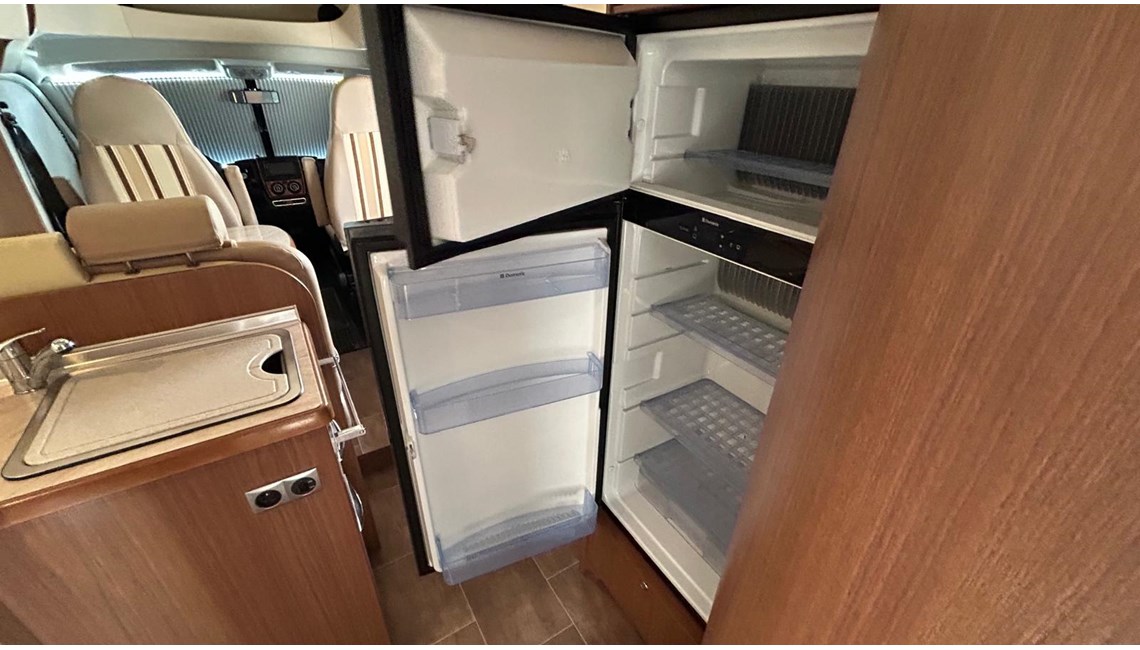BURSTNER - Ixeo Plus IT 724 - Caravanlux