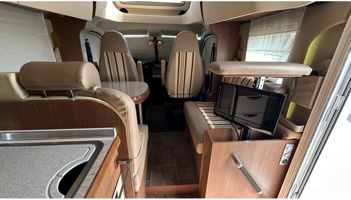 BURSTNER - Ixeo Plus IT 724 - Caravanlux