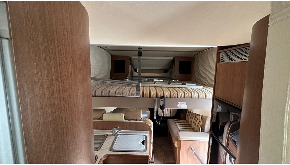 BURSTNER - Ixeo Plus IT 724 - Caravanlux